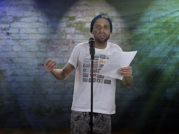 CCN – Comedy Central News DE - Süchte / Glück / Frauensport