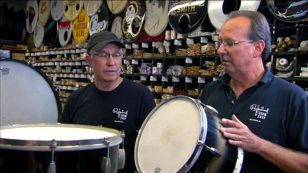 Auction Hunters - Drumming Up Cash