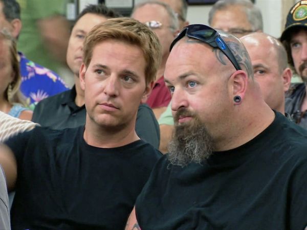 Auction Hunters - Missouri Loves Company