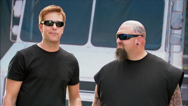 Auction Hunters - Space Cowboys