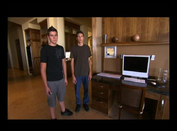 Teen Cribs - Episodio 211