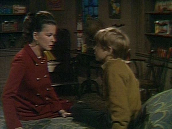 Dark Shadows - Episode 331