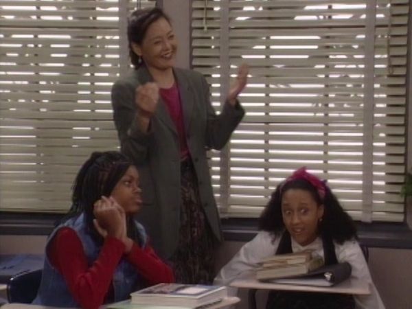 Sister, Sister - History A La Cart