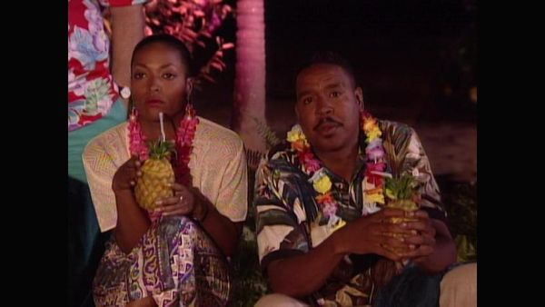 Sister, Sister - Thanksgiving in Hawaii (Part I)
