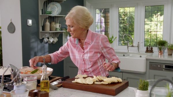 Classic Mary Berry - Classic Comebacks