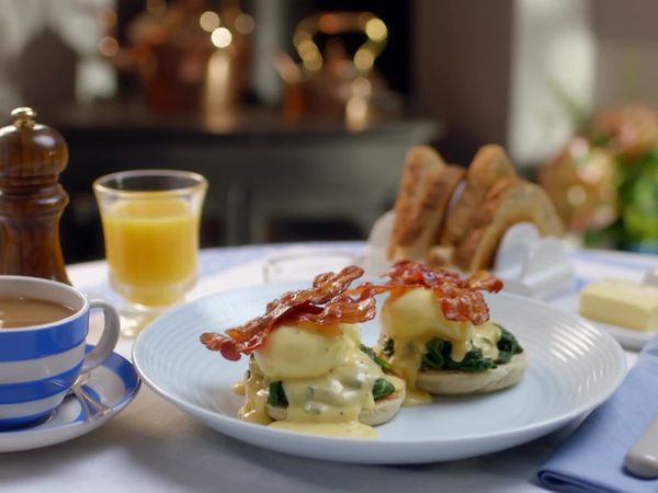 Classic Mary Berry - A Green and Pleasant Land