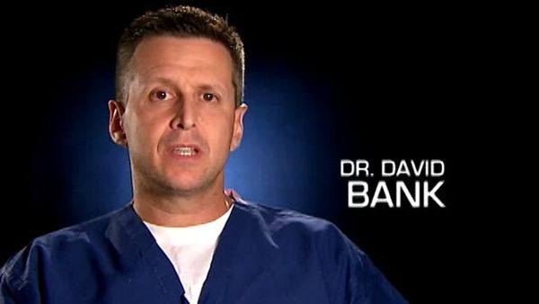 Untold Stories of the ER - Bajo victorias