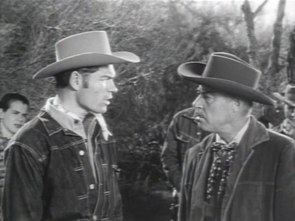 26 Men - Trail Of Darkness