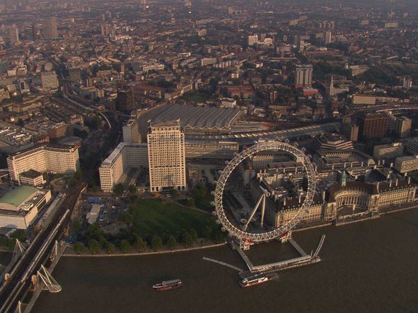 The World From Above - England - Tilbury to Westminster