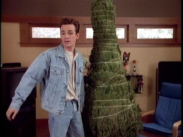 Beverly Hills, 90210 - Christmas Comes This Time Each Year