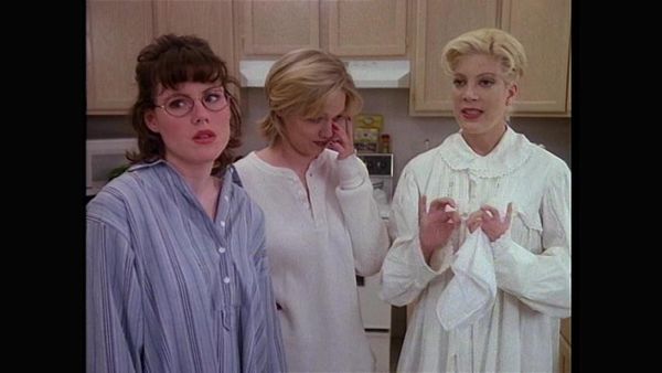 Beverly Hills, 90210 - Unreal World