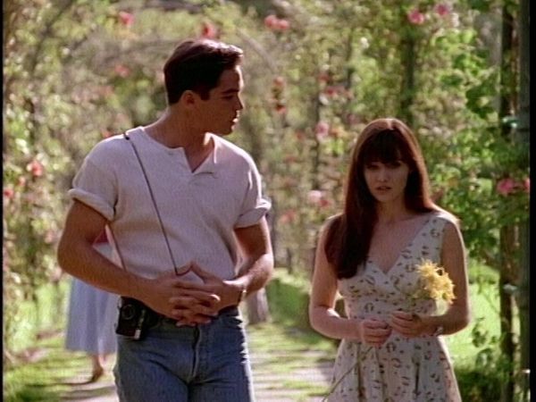 Beverly Hills, 90210 - Shooting Star / American in Paris
