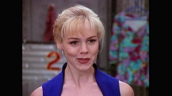 Beverly Hills, 90210 - Home and Away
