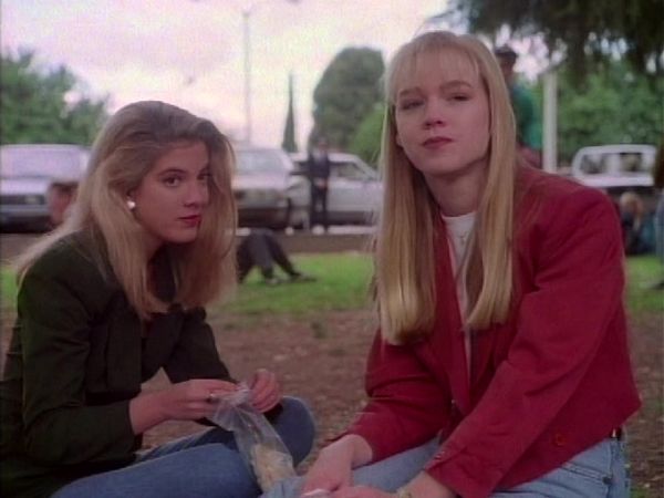 Beverly Hills, 90210 - Fame Is Where You Find It