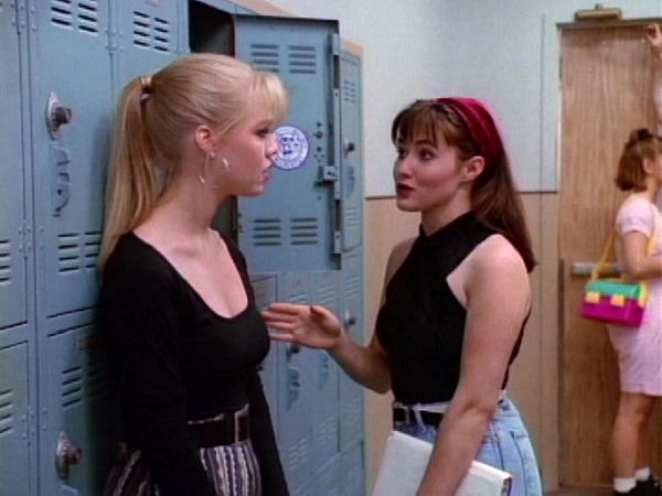Beverly Hills, 90210 - Perfect Mom