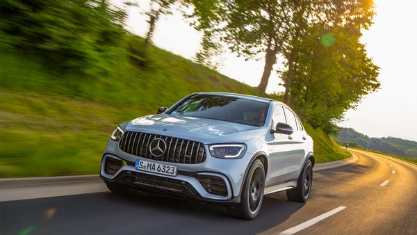 Vorfahrt - Mercedes-AMG GLC / VW Passat / Mercedes-Benz GLS / Audi SQ8 TDI