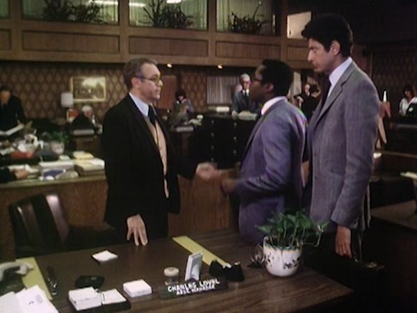 Tenspeed And Brownshoe - Tenspeed And Brown Shoe: S1 E4 - Savage Says, "There's No Free Lunch"