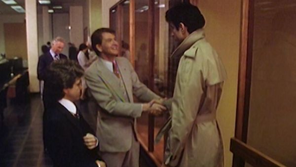Tenspeed And Brownshoe - Tenspeed And Brown Shoe: S1 E7 - The Millionaire's Life