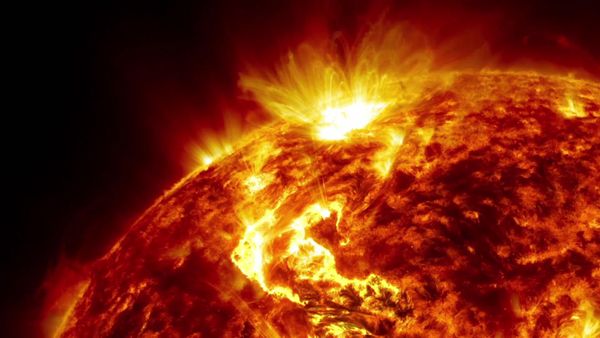 Spacetime - Die Sonne - Lebensspender und Todesstern
