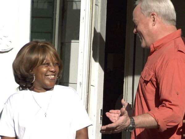 Today's Homeowner with Danny Lipford - Homeowner Helping Hand
