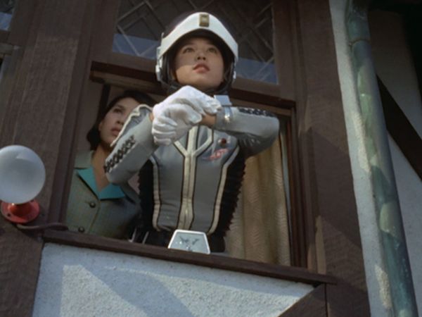 Ultraseven - Ultraseven: S1 E10 - The Suspicious Neighbor