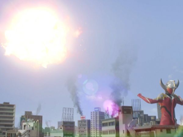 Ultraman Orb - Ultraman Orb: S1 E4 - Beware Of Fire In The Midsummer Sky