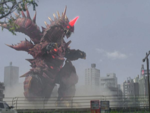 Ultraman Orb - Ultraman Orb: S1 E11 - Trouble! Mama's Here!