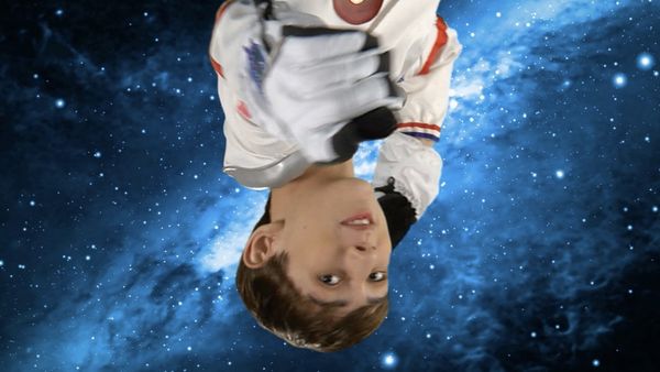 Finding Stuff Out - Astronauts
