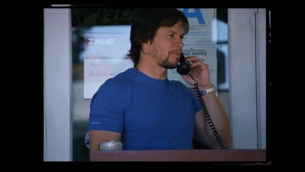 Wahlburgers - Houston, We Have a Paul-Blem