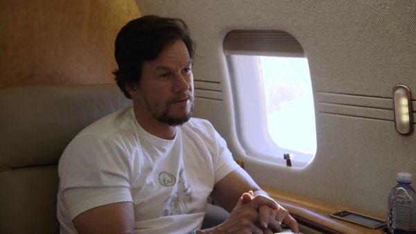 Wahlburgers - Has-Bros