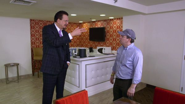 Wahlburgers - Magic Mark