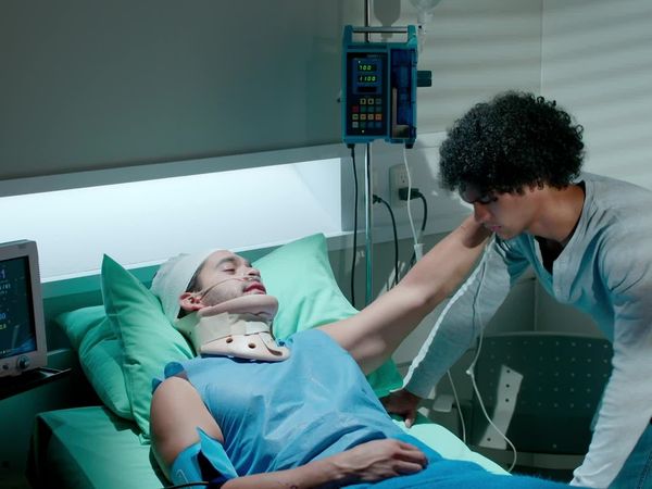 Ellas Aman, Ellos Mienten - Otra sorpresa más