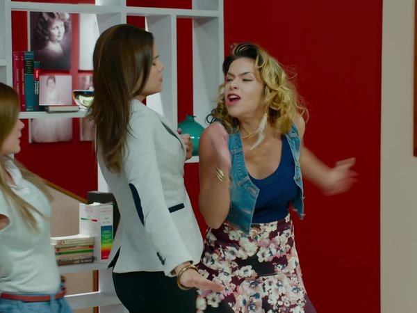 Ellas Aman, Ellos Mienten - Una foto