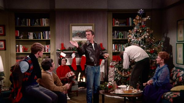 Happy Days - Guess Who's Coming to Christmas