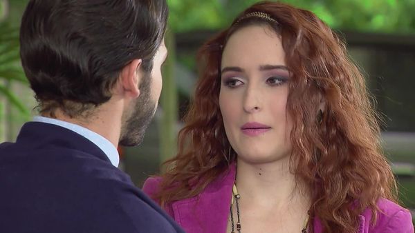 Corazón Traicionado - La abogada