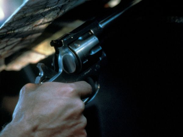 Dossiers FBI - Poursuite