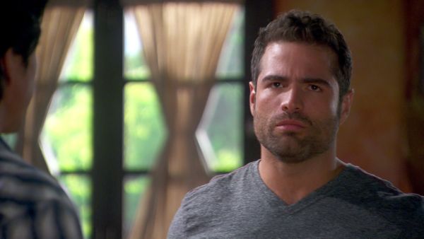 Marido en alquiler - Acercamiento