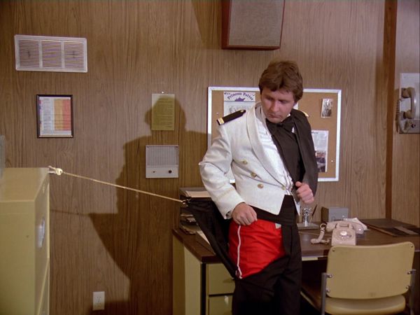 The Love Boat - The Identical Problem / Julie's Old Flame / The Jinx