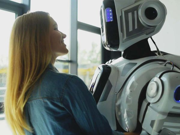 Life 2.0 - A Friend In AI