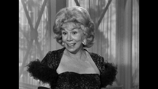 The Beverly Hillbillies - Jed Cuts The Family Tree