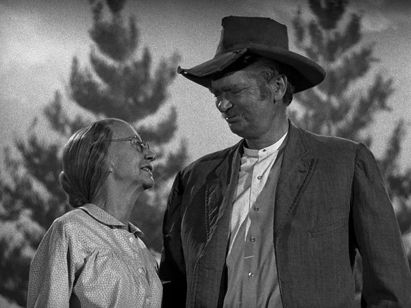 The Beverly Hillbillies - Lafe Lingers On