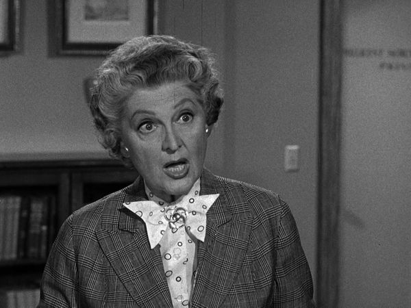 The Beverly Hillbillies - Jethro's Graduation
