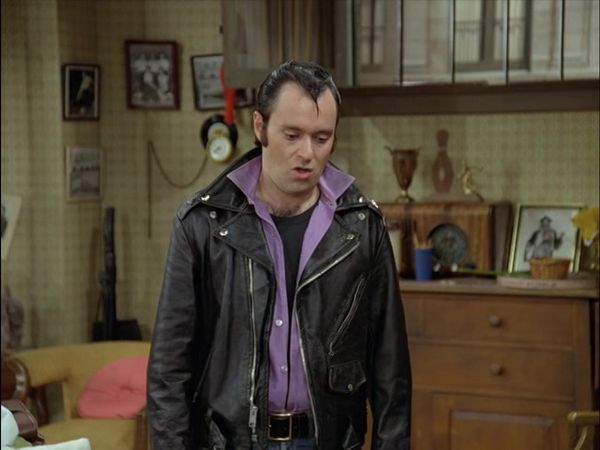 Laverne & Shirley - Squiggy in Luv