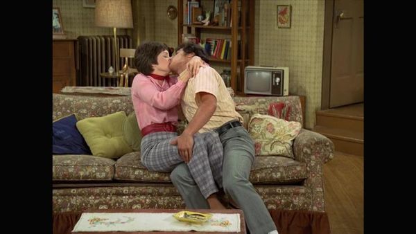 Laverne & Shirley - The Robbery