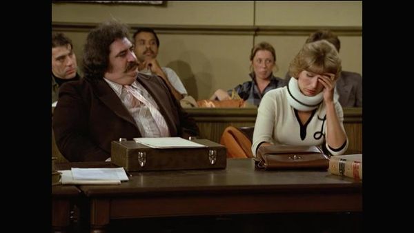 Laverne & Shirley - Robot Lawsuit