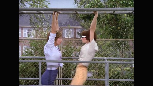 Laverne & Shirley - Playing Hookey