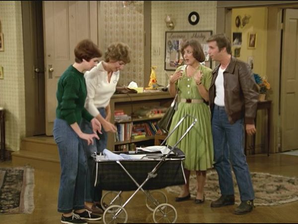 Laverne & Shirley - Bachelor Mothers