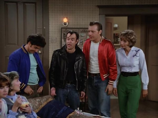 Laverne & Shirley - Franks' Fling