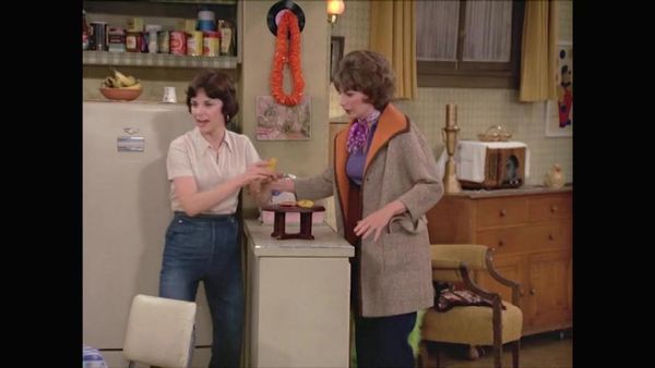Laverne & Shirley - Dating Slump