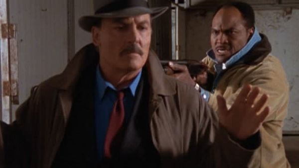 Mike Hammer, Private Eye - Lucky in Love